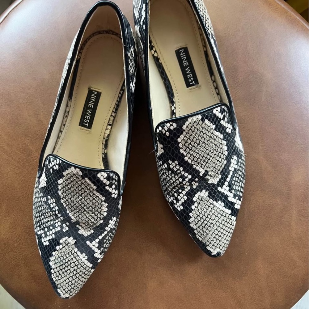 Nine West Black and Cream Snake Print Loafers